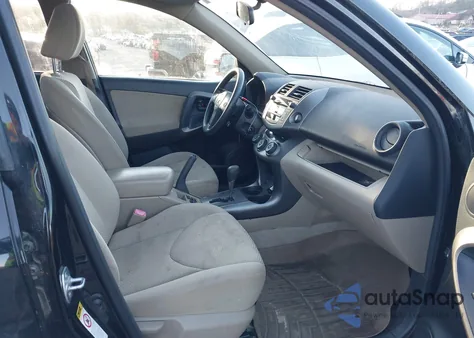 2011 Toyota Rav4 z USA, uszkodzony, nr VIN JTMBF4DV1B5040940